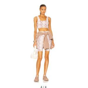 Varley Albury 8" Animal Print Cream Nude Spandex Biker Short Size Large